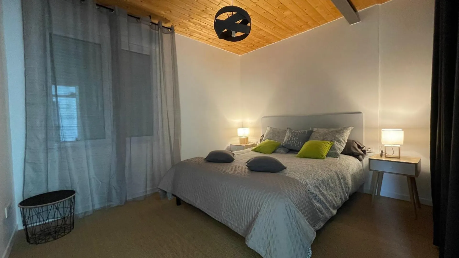 Gite Causses Cocottes 4 Epis Gites De France Et 4 Etoiles Meuble De Tourisme Maison D'Architecte Sur 5800 M2 De Terrain Salvagnac-Cajarc Villa