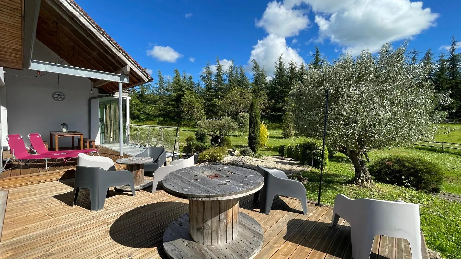 Villa Gite Causses Cocottes 4 Epis Gites De France Et 4 Etoiles Meuble De Tourisme Maison D'Architecte Sur 5800 M2 De Terrain Salvagnac-Cajarc