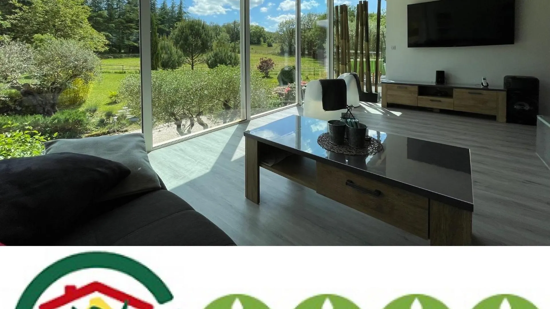 Gite Causses Cocottes 4 Epis Gites De France Et 4 Etoiles Meuble De Tourisme Maison D'Architecte Sur 5800 M2 De Terrain Salvagnac-Cajarc Villa